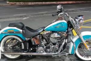 Foto moto Harley-Davidson Softail Deluxe (FLDE)